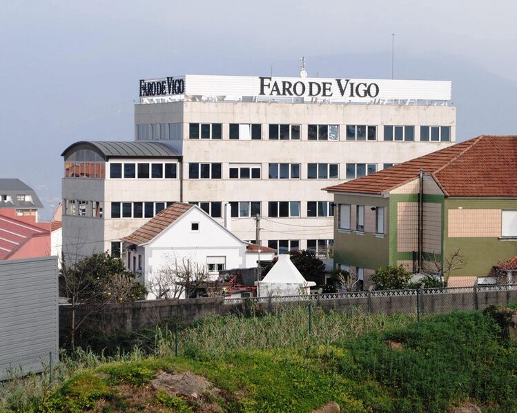 Файл:Faro de Vigo, Chapela, Redondela.JPG