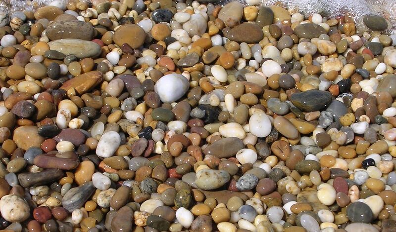 Файл:Pebbles-oliv-e.jpg
