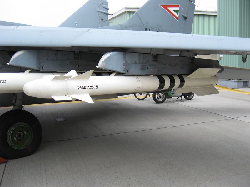 Файл:R-73 HuAF.jpg
