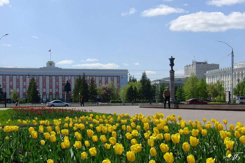 Файл:Barnaul-SovietSquare.jpg