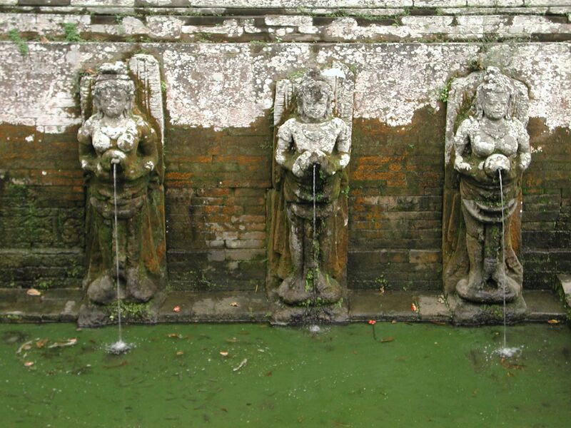 Файл:Goa Gajah-Bathing Temple-Fountains Close-up.jpeg