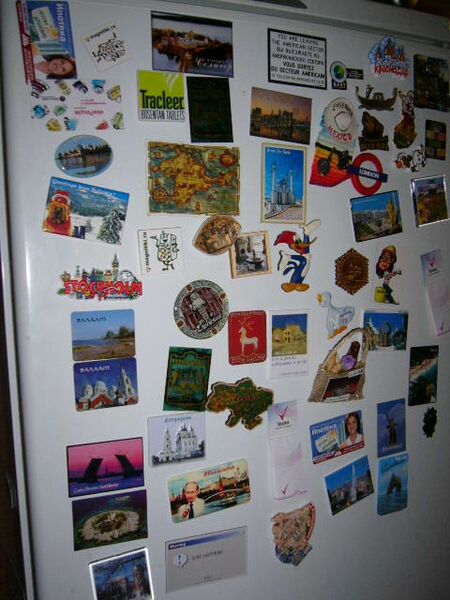 Файл:Souvenir magnets.JPG