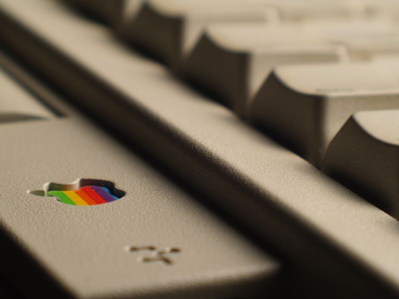 Файл:Apple Keyboard II-2.jpg