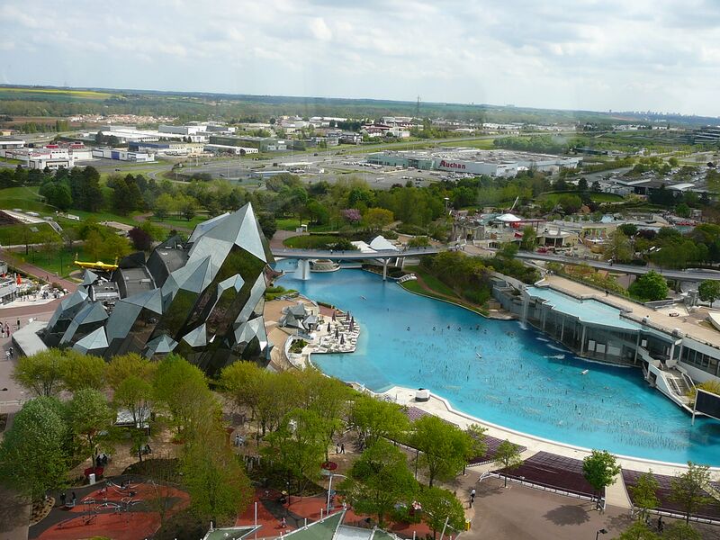 Файл:Futuroscope from the tower.JPG