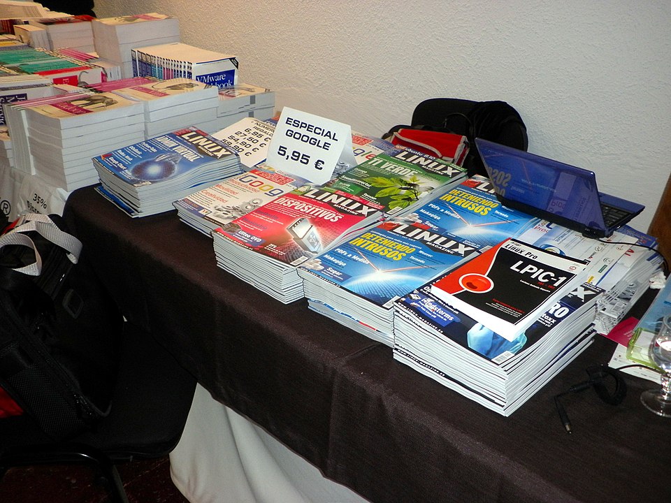 Файл:Stand de Linux Magazine.jpg