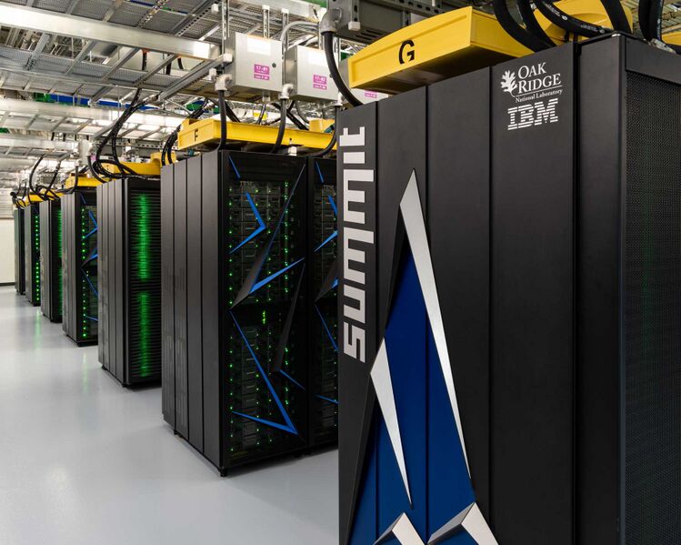 Файл:Summit (supercomputer).jpg