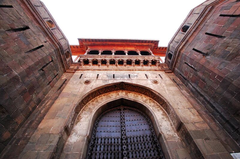 Файл:Shaniwarwada gate.JPG