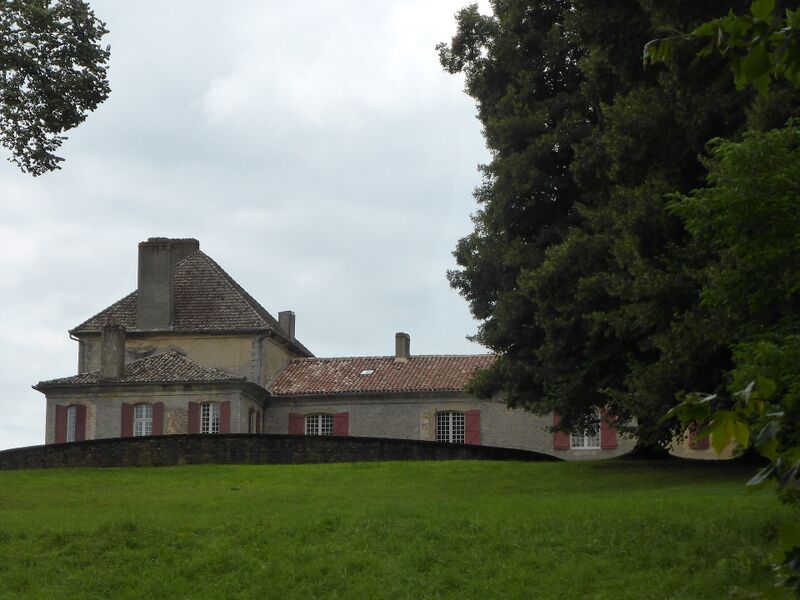 Файл:Château de Castex d'Armagnac.JPG