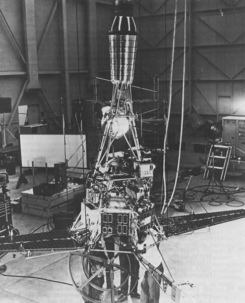 Файл:Ranger 1 hangar.jpg