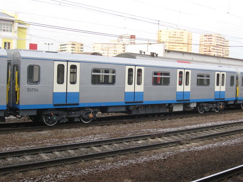 Файл:Subway 81-761.JPG