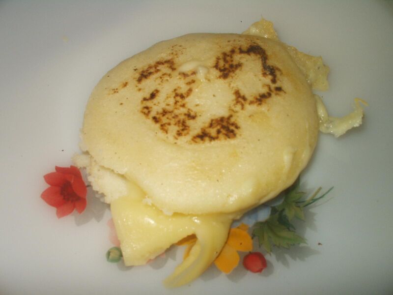 Файл:Arepa asada.JPG