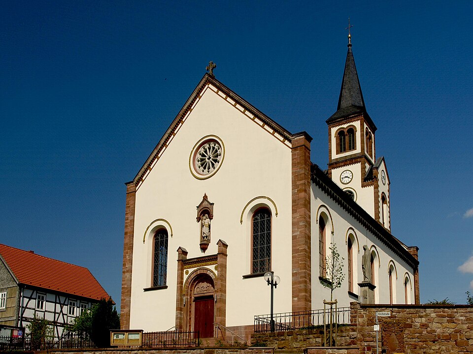 Файл:Buttlar kirche.jpg