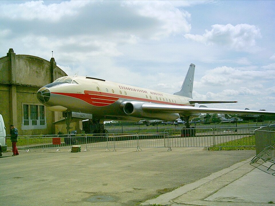 Файл:Tu-104A.JPG