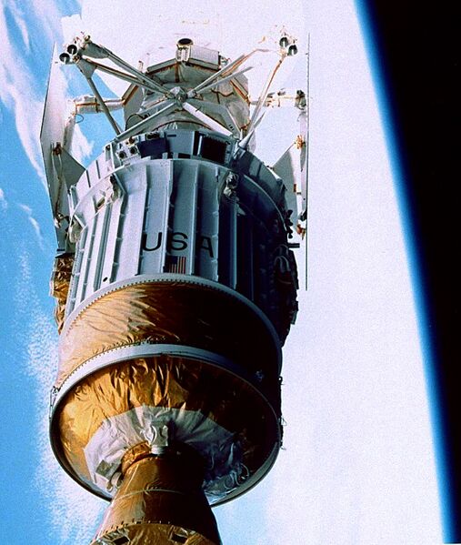 Файл:Magellan Overhead.jpg