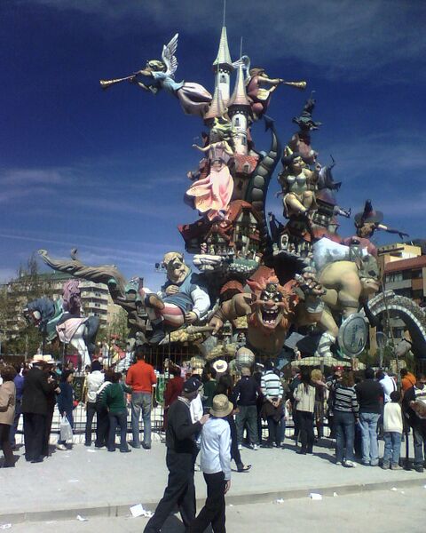 Файл:Falla Nou Campanar 2008.JPG