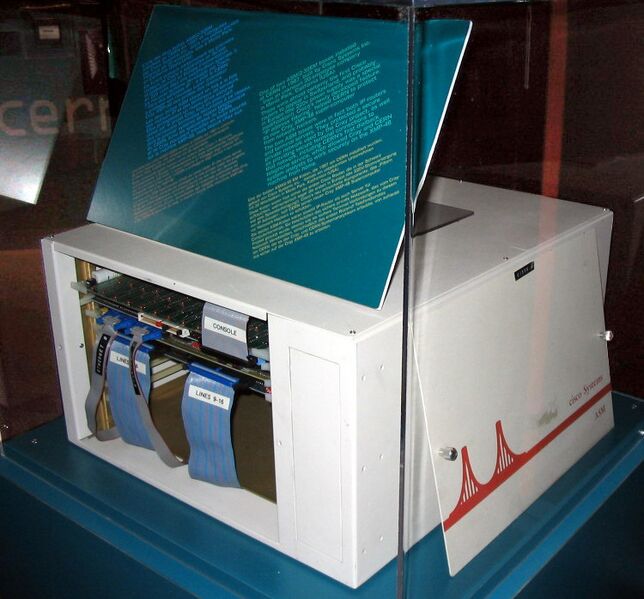 Файл:Ciscosystemsrouteratcern.jpg