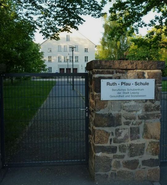 Файл:Ruth-Pfau-Schule.jpg
