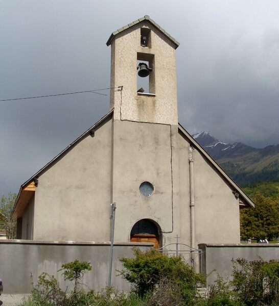Файл:Chabottes-temple-façade.JPG