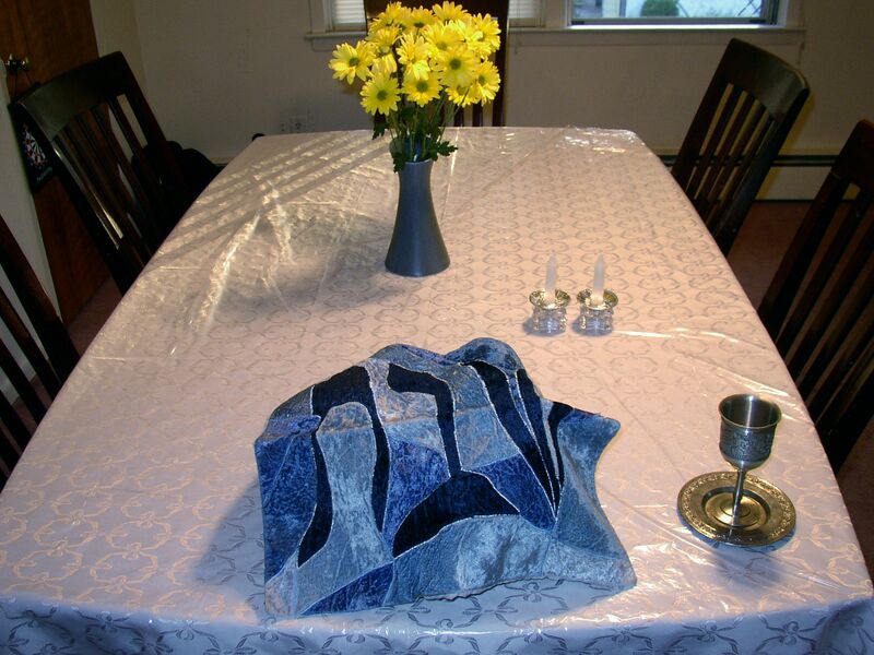 Файл:Shabbat table setting.jpg