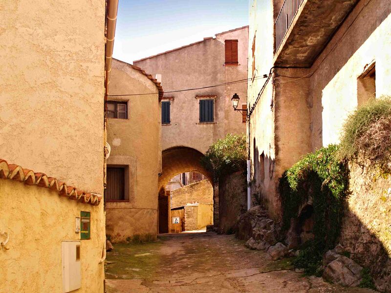 Файл:Santa-Reparata-di-Balagna-Ruelle d'Occiglioni.jpg
