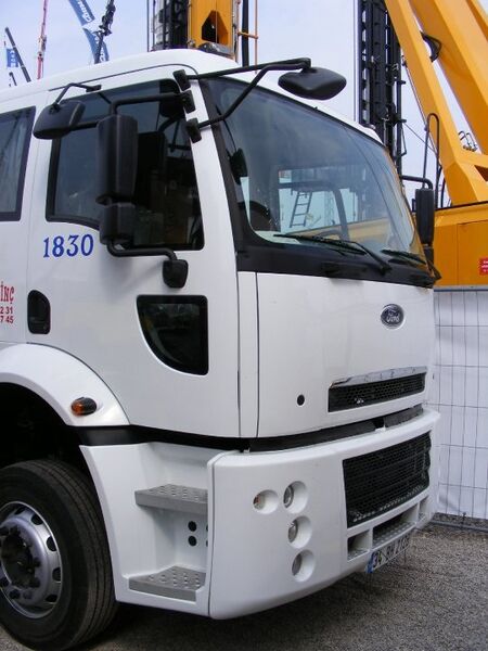 Файл:Turkische ford cargo.jpg