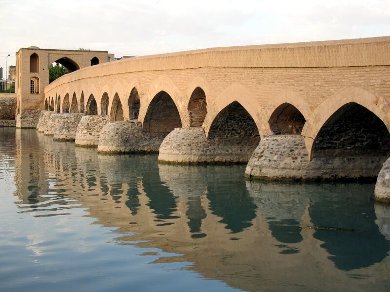 Файл:Shahrestan bridge.JPG