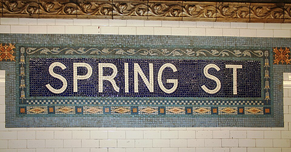 Файл:Spring Street IRT 005.jpg