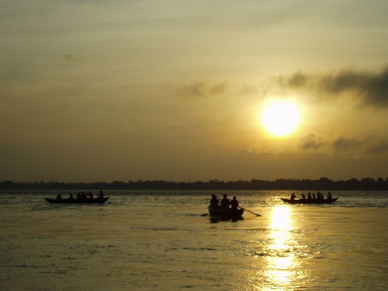 Файл:Alba al Ganges.JPG