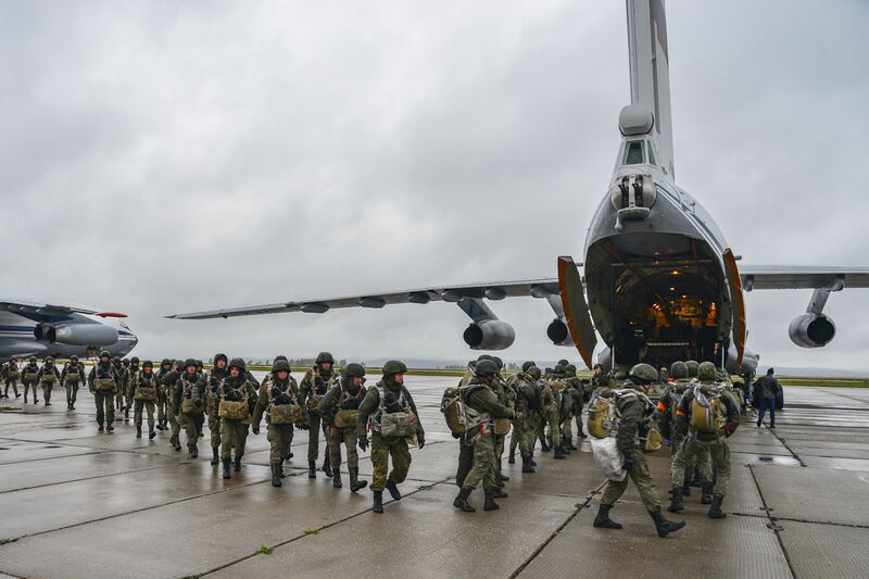 Файл:LoadingInAirlifter2018-18.jpg