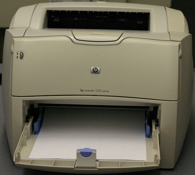 Файл:Laserjet 1200.JPG