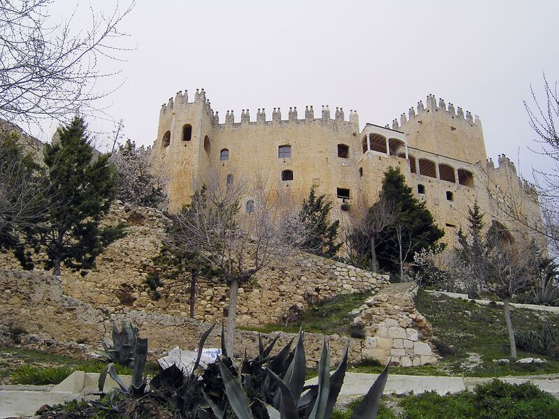 Файл:Castillo Vélez-Blanco.JPG