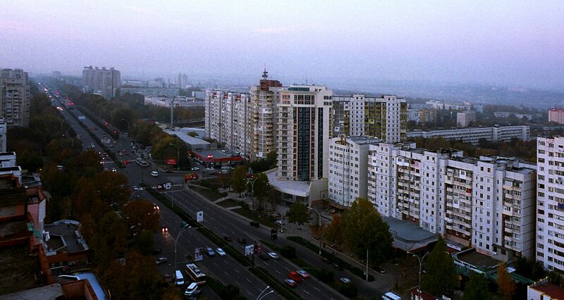Файл:Botanica Chisinau.jpg