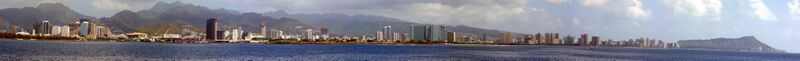 Файл:Honolulu waterfront.JPG