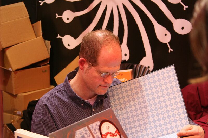 Файл:Chris Ware in 2009.JPG