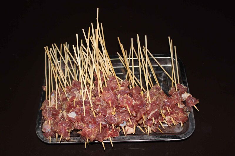 Файл:Raw satay.JPG