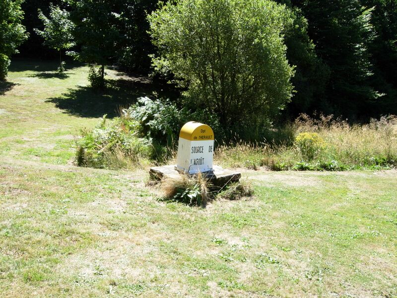 Файл:Agout source.JPG