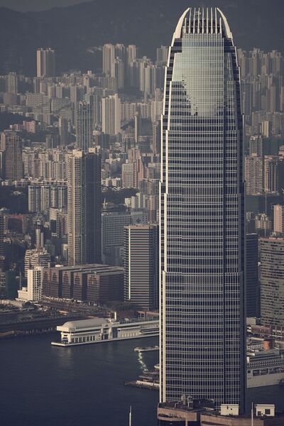 Файл:TWO IFC Skyscraper. Hong Kong..jpg