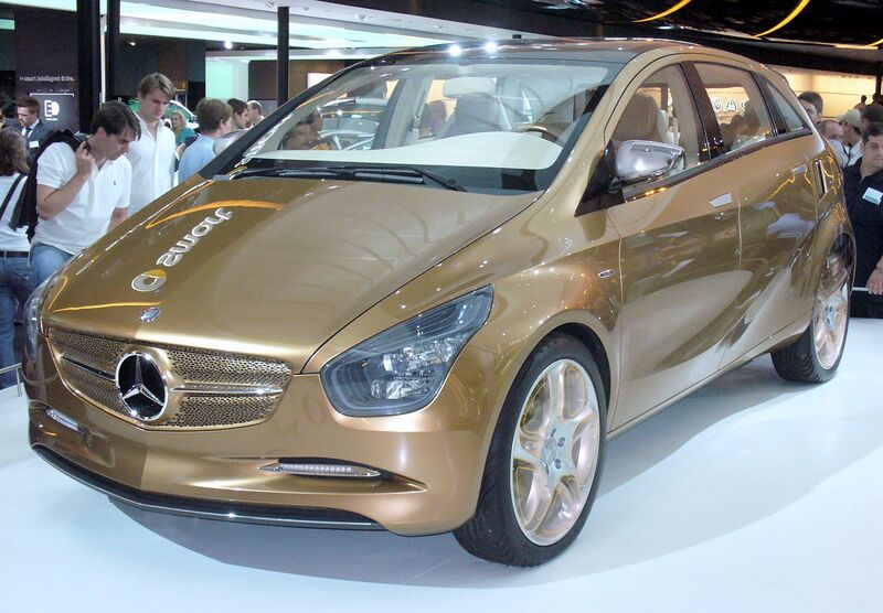 Файл:Mercedes-Benz BlueZero E-Cell Plus.JPG