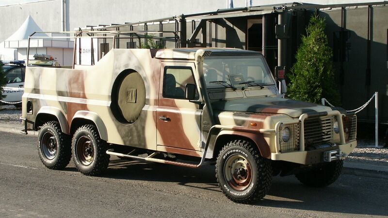 Файл:LandRover Huzar MSPO2004 PICT0160.JPG