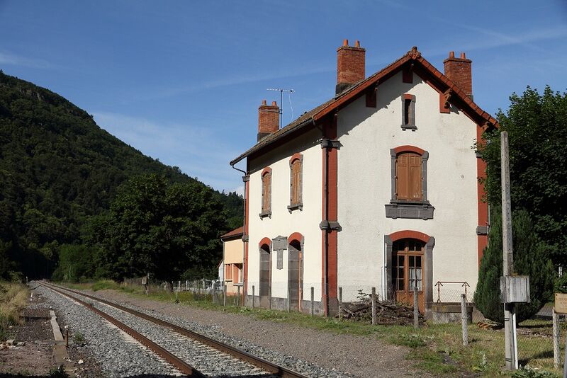 Файл:Gare de Molompize 2.jpg