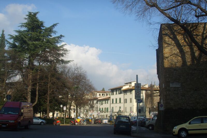 Файл:Piazza tasso 2.JPG