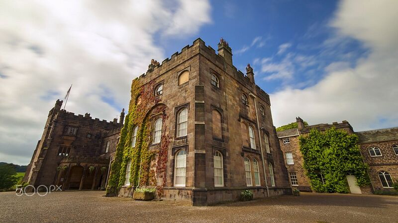 Файл:Ripley Castle Courtyard (166221115).jpeg