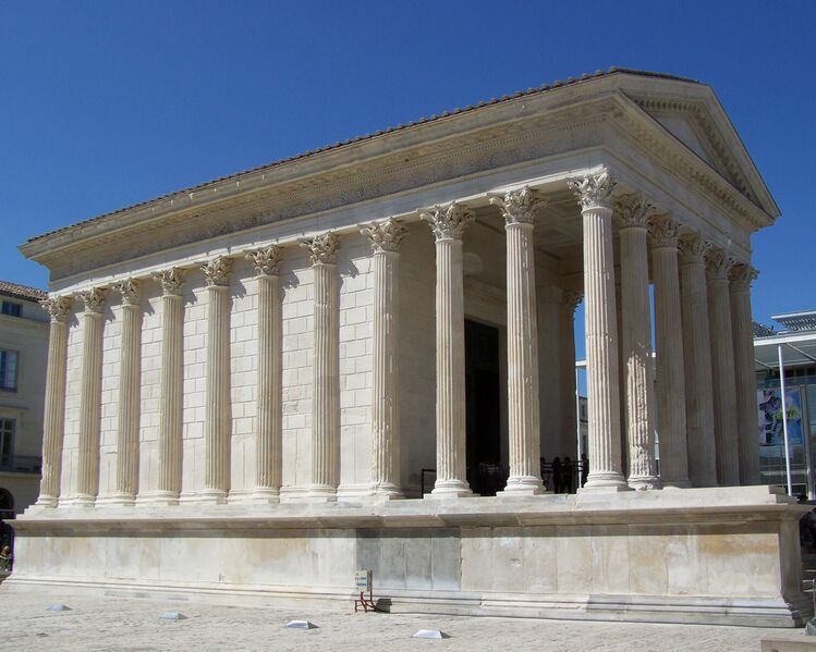 Файл:La Maison carrée.JPG