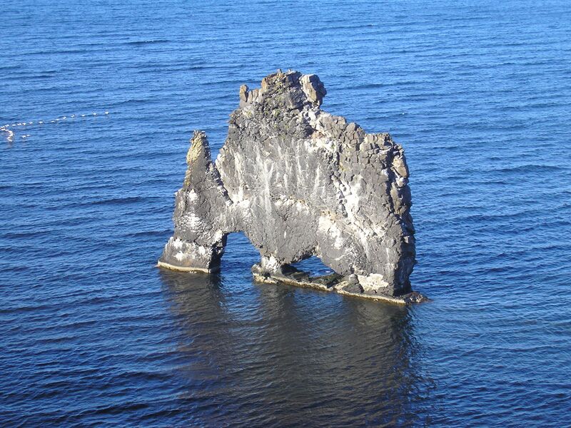 Файл:Hvítserkur.JPG