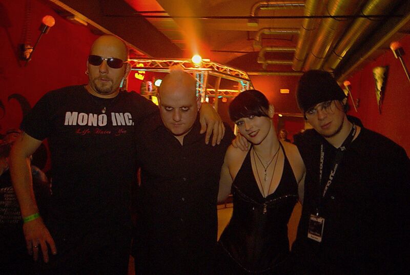 Файл:Mono-Inc Matrix 01.jpg