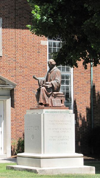 Файл:Gettysburg Luther 7 2013.JPG