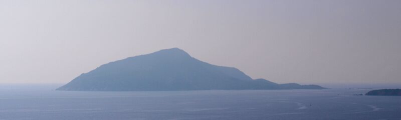 Файл:Patroclus Island, Greece.JPG