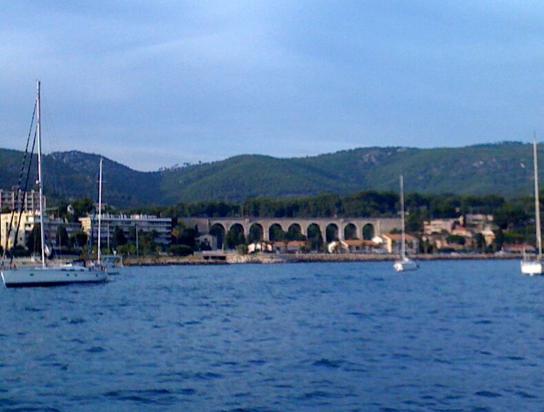 Файл:Viaduc de Bandol.jpeg