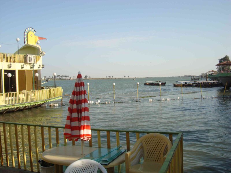 Файл:Basrah corniche.JPG