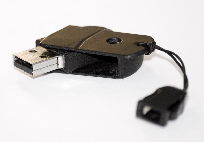 Файл:Pretec-USB.jpg